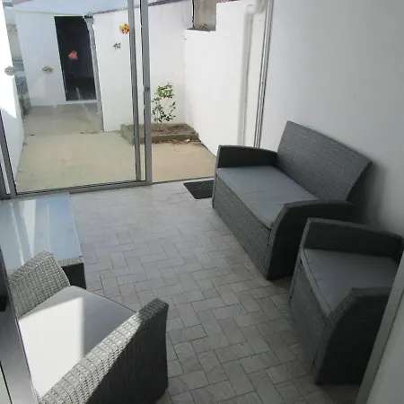 Feriehus Maison Calme Proche Centre-ville, 3 Chambres, Jardin, 1,2 Km De La - - Fr-1-224-338 *