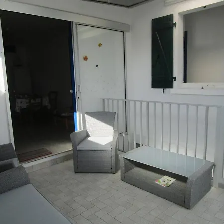 Maison Calme Proche Centre-ville, 3 Chambres, Jardin, 1,2 Km De La - - Fr-1-224-338